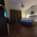 Weekend Hotel & Apartments