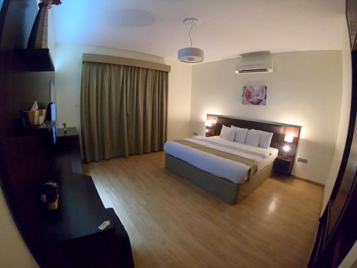 Hotel Weekend & Maskat