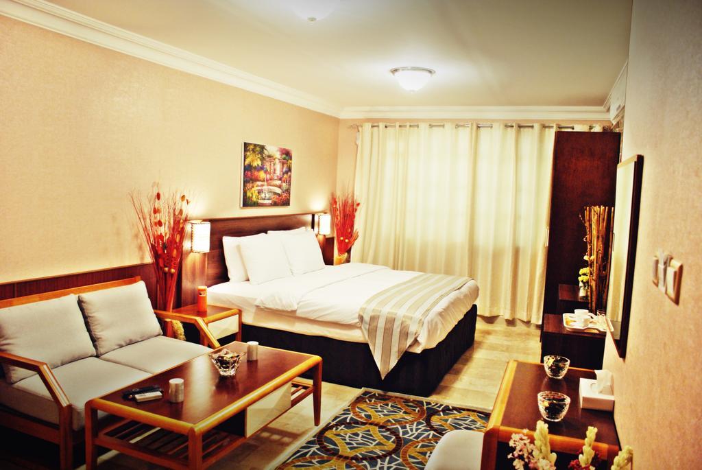 Hotel Weekend & 3*
